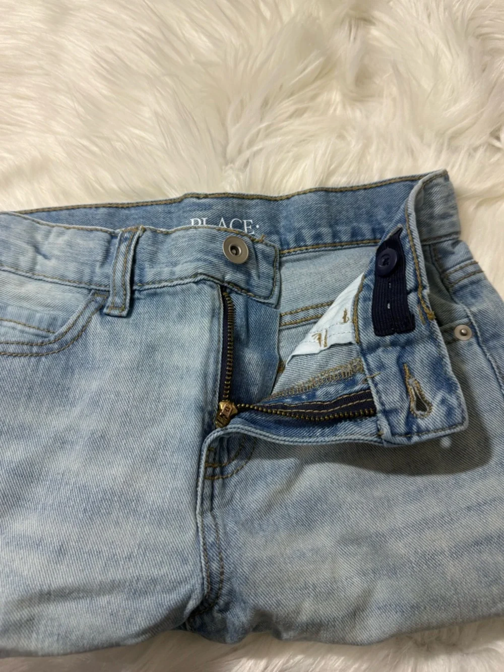 The Children’s Place Denim Light Wash Cotton Shorts - Boys Size 8